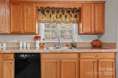 710 McDowell Place, Stanley, NC 28164 - Photo 10