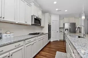 2002 Trindle Vine Ln, Waxhaw, NC 28173 - Photo 12