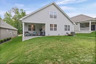 595 Belle Grove Dr, Lake Wylie, SC 29710 - Photo 38