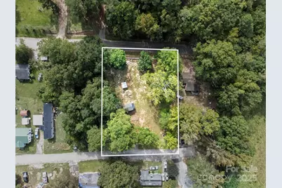 2218 Peachtree Avenue, Great Falls, SC 29055 - Photo 1