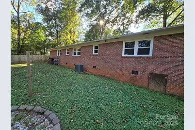 152 Colonial Heights Lane, Statesville, NC 28625 - Photo 6