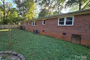 152 Colonial Heights Ln, Statesville, NC 28625 - Photo 6