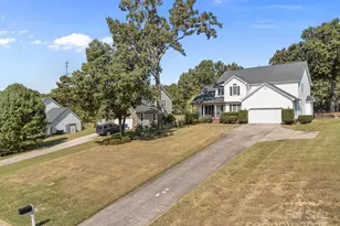 410 Wildwood Dr, Salisbury, NC 28146 - Photo 2