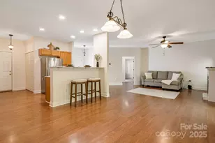 37 Poplar Creek Dr, Asheville, NC 28805 - Photo 10