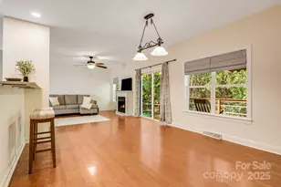 37 Poplar Creek Dr, Asheville, NC 28805 - Photo 12