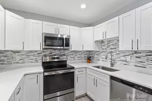 4747 Hedgemore Dr, Charlotte, NC 28209 - Photo 14