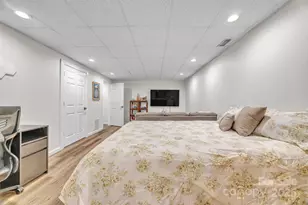 86 Sharon Valley Dr, Hickory, NC 28601 - Photo 36