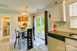 6936 Aulton Link Ct, Charlotte, NC 28269 - Photo 8