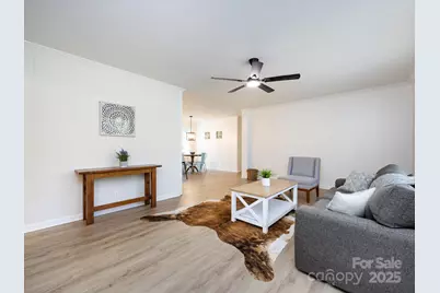 907 E 4th Avenue, Gastonia, NC 28054 - Photo 6