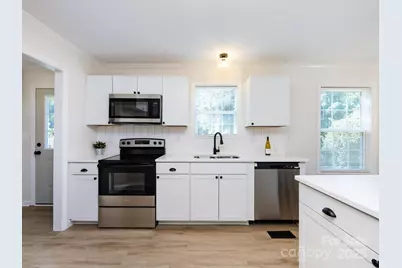 907 E 4th Avenue, Gastonia, NC 28054 - Photo 12