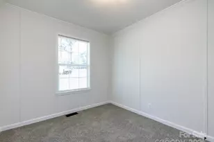 907 E 4th Ave, Gastonia, NC 28054 - Photo 34