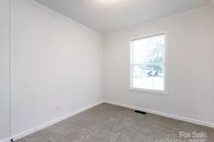 907 E 4th Ave, Gastonia, NC 28054 - Photo 36