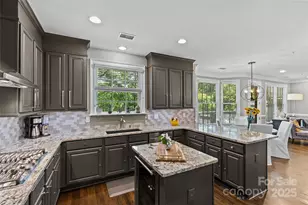 224 Wendover Heights Cir, Charlotte, NC 28211 - Photo 8