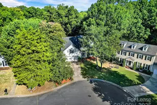 2804 Rosebay Ct, Charlotte, NC 28210 - Photo 2