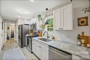 312 Flatrock St, Clover, SC 29710 - Photo 10