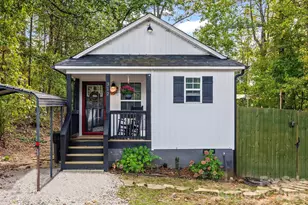 312 Flatrock St, Clover, SC 29710 - Photo 2