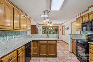 16 Amber Dr, Horse Shoe, NC 28742 - Photo 16