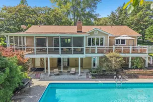 16 Amber Dr, Horse Shoe, NC 28742 - Photo 2