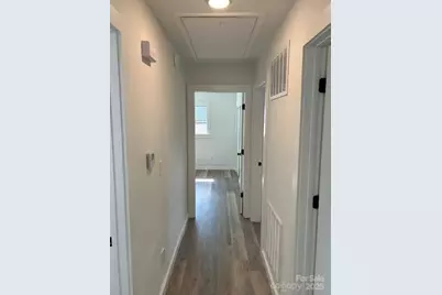 4333 Oak Forest Drive, Charlotte, NC 28215 - Photo 8