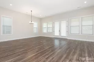 4423 Moxie Wy, Charlotte, NC 28215 - Photo 4