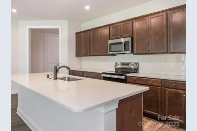 4423 Moxie Way, Charlotte, NC 28215 - Photo 14