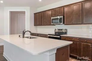 4423 Moxie Wy, Charlotte, NC 28215 - Photo 14