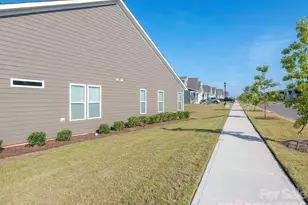 4423 Moxie Wy, Charlotte, NC 28215 - Photo 6