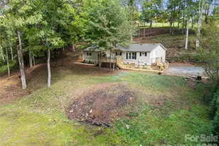 25 Overbrook Dr, Saluda, NC 28773 - Photo 38