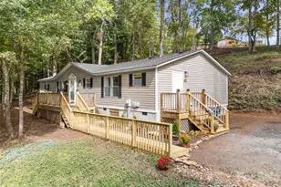 25 Overbrook Dr, Saluda, NC 28773 - Photo 6