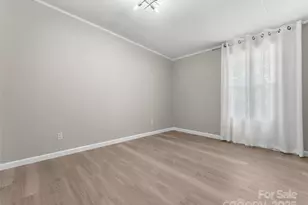 25 Overbrook Dr, Saluda, NC 28773 - Photo 26