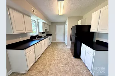 6903 Seney Drive, Charlotte, NC 28214 - Photo 6