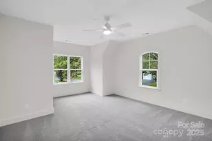 4918 Buckingham Dr, Charlotte, NC 28209 - Photo 30