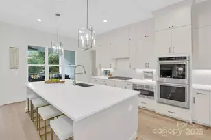 4918 Buckingham Dr, Charlotte, NC 28209 - Photo 8