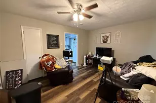 71 Maple St, Clyde, NC 28721 - Photo 8