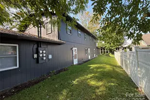 71 Maple St, Clyde, NC 28721 - Photo 4