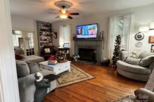 423 E Main St, Conway, NC 27820 - Photo 34