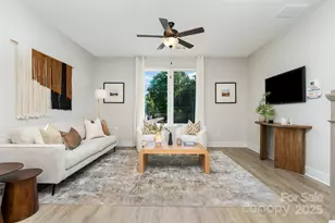 212 Mattoon St, Charlotte, NC 28216 - Photo 2