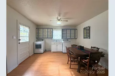 801 N Grove Street, Lincolnton, NC 28092 - Photo 32
