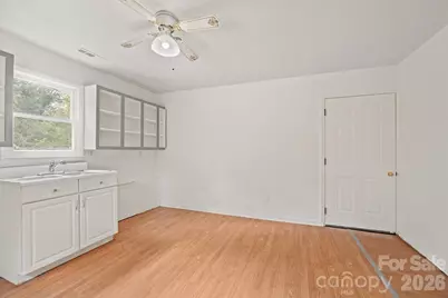 801 N Grove Street, Lincolnton, NC 28092 - Photo 32