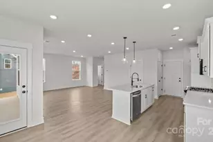 114 Canary Ln, Mooresville, NC 28115 - Photo 1