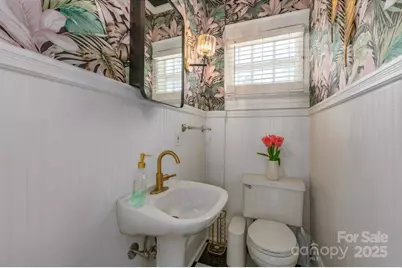 300 Morgan Street, Marion, NC 28752 - Photo 14