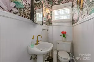 300 Morgan St, Marion, NC 28752 - Photo 14