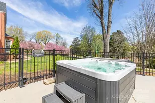 300 Morgan St, Marion, NC 28752 - Photo 30