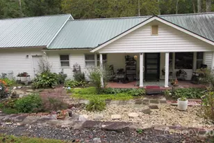 524 Clear Creek Rd, Burnsville, NC 28714 - Photo 1