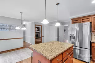 1401 Matthews Plantation Dr, Matthews, NC 28105 - Photo 16