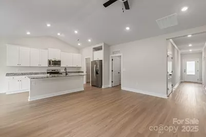 4013 Bolo Drive, Charlotte, NC 28215 - Photo 4