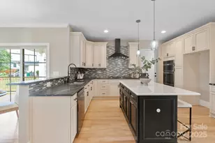 4023 Randolph Rd, Charlotte, NC 28211 - Photo 6