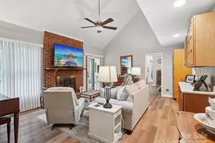 2 Cambridge Dr, Candler, NC 28715 - Photo 10