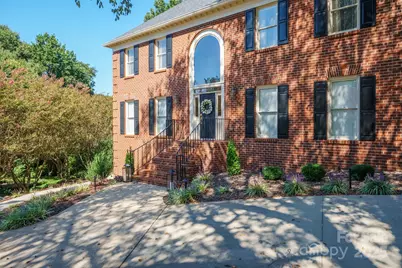 555 19th Avenue Lane NW, Hickory, NC 28601 - Photo 6