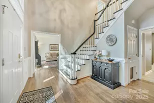 555 19th Ave Ln NW, Hickory, NC 28601 - Photo 8